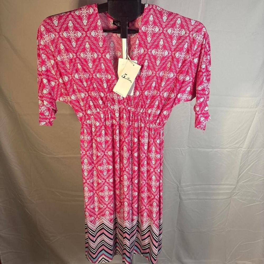 NWT 5th Love Pink dress with geometric pattern